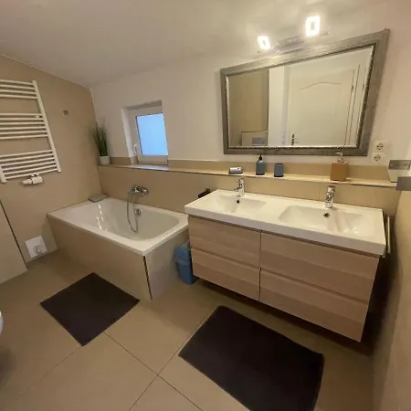 Familien In 3 Mit 2 Baedern Tatil Evi Memmingen