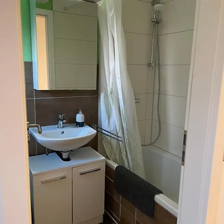 بيت للعطل Familien In 3 Mit 2 Baedern ميمنغن